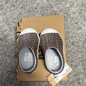 Toddler Native Shoes (NWT). Size C4